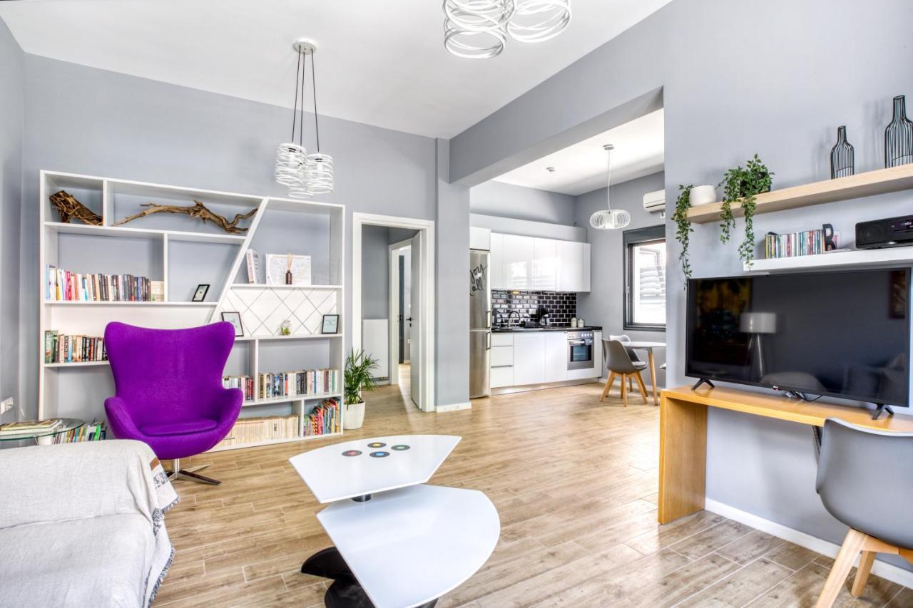 Spacious Flat With Courtyard And Private Parking! Athens Exterior photo