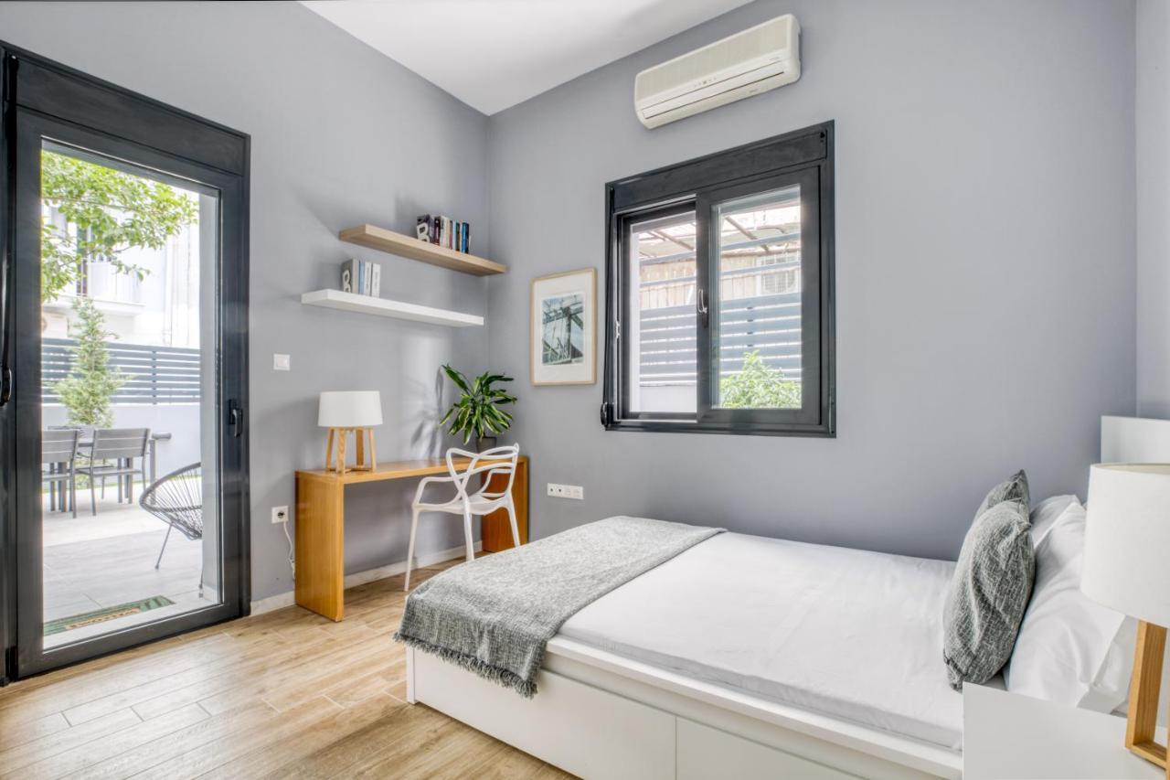 Spacious Flat With Courtyard And Private Parking! Athens Exterior photo
