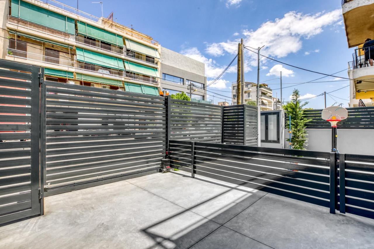 Spacious Flat With Courtyard And Private Parking! Athens Exterior photo