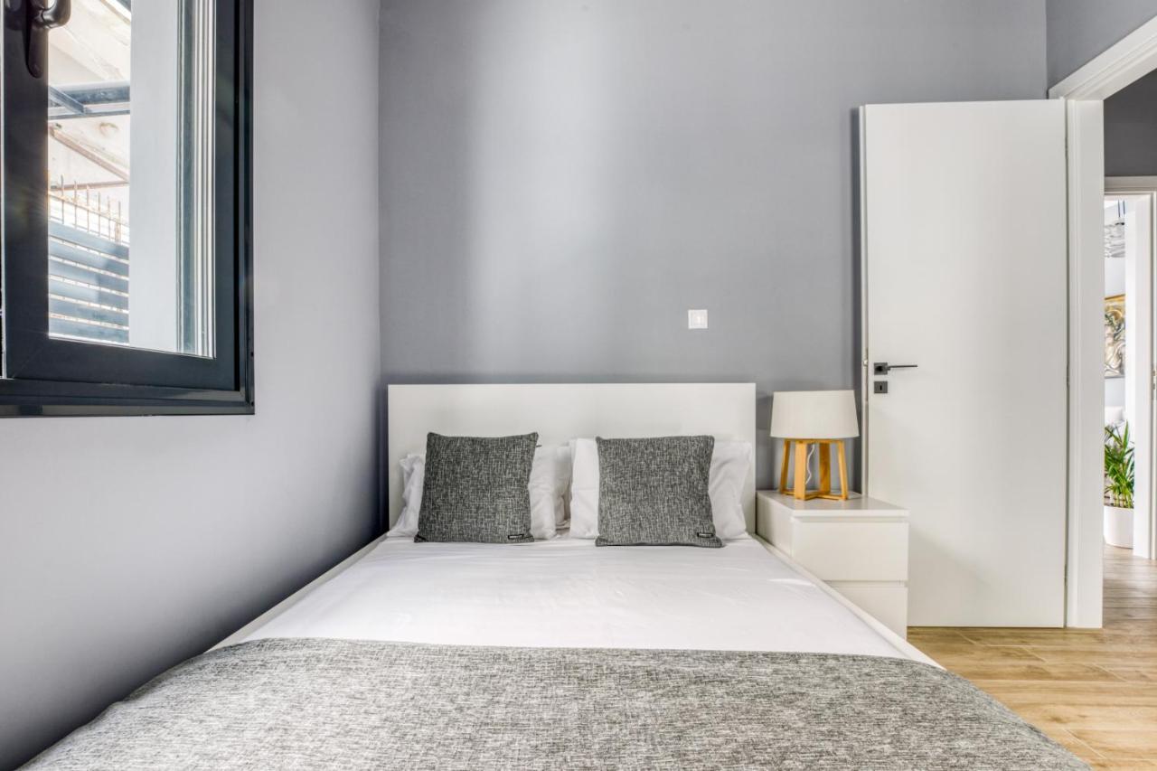 Spacious Flat With Courtyard And Private Parking! Athens Exterior photo