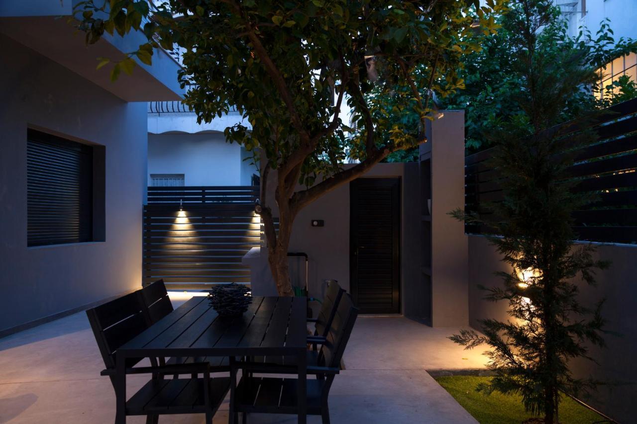 Spacious Flat With Courtyard And Private Parking! Athens Exterior photo